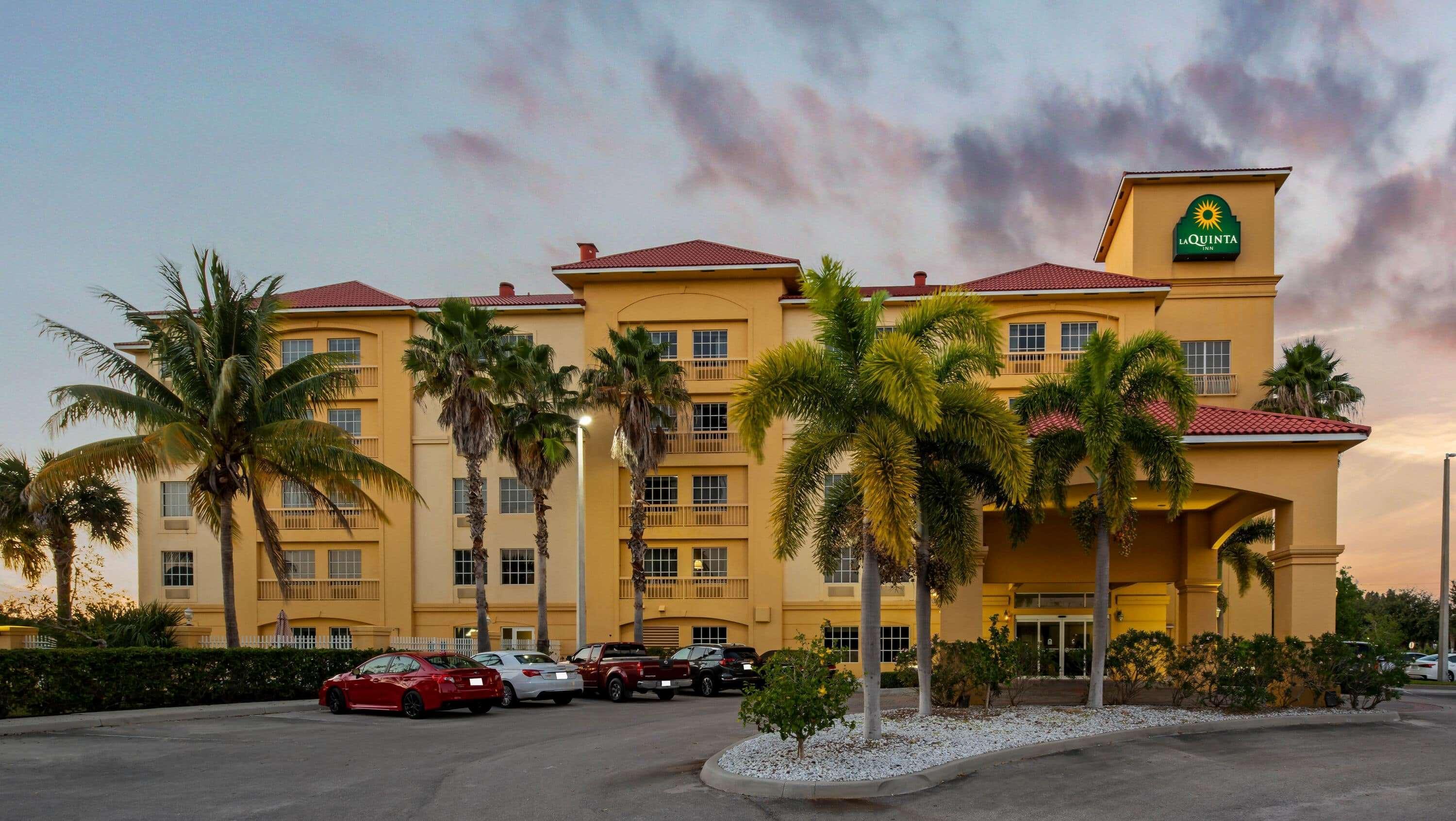 Отель La Quinta By Wyndham Ft. Pierce Форт Пирс Экстерьер фото