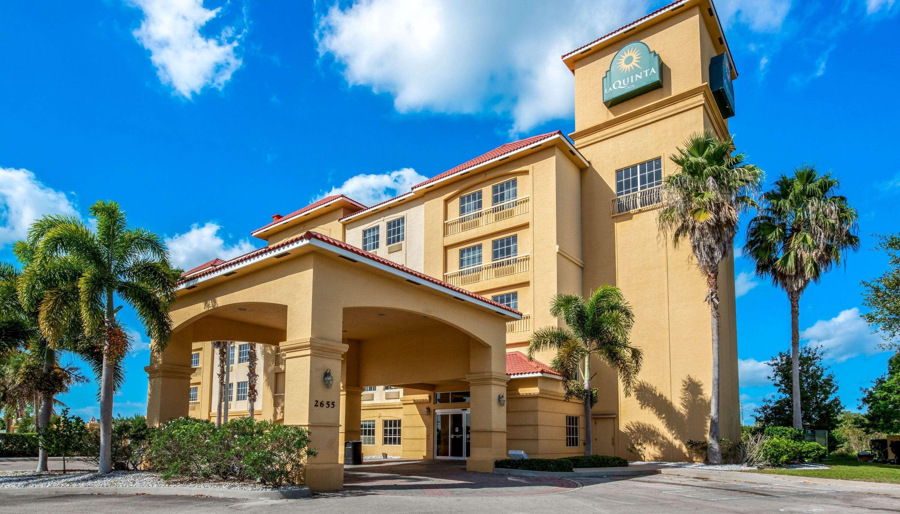 Отель La Quinta By Wyndham Ft. Pierce Форт Пирс Экстерьер фото