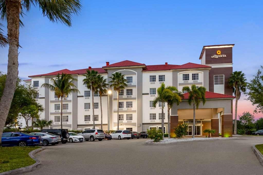 Отель La Quinta By Wyndham Ft. Pierce Форт Пирс Экстерьер фото